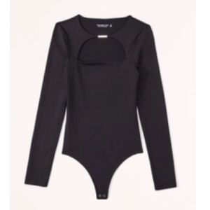 Abercrombie & Fitch Black long sleeve hardware cutout bodysuit size small